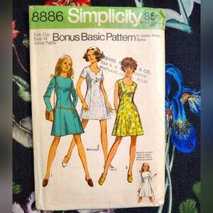 Simplicity 8886 Sewing Pattern